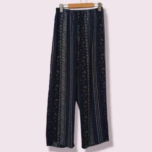 East West Pants Sz Medium